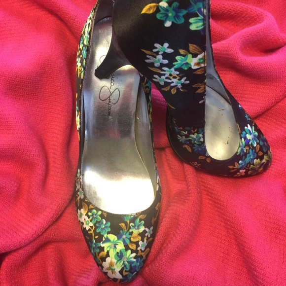 JESSICA SIMPSON Silk Fabric Floral Heels ON SALE - Picture 1 of 6